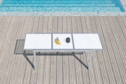 VILLANA Ausziehtisch, Silber/weiß, Alu/Sicherheitsglas, 160/220x90 Cm, Flügelmechanismus -MBM Verkäufe 13395 2 3 CGI.jpg