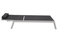 VILLANA 2er-Set Sonnenliegen, Silber/schwarz, Alu/Textil, 198x66x32cm, Mit Beistelltisch 45x45cm -MBM Verkäufe 13 13886.jpg