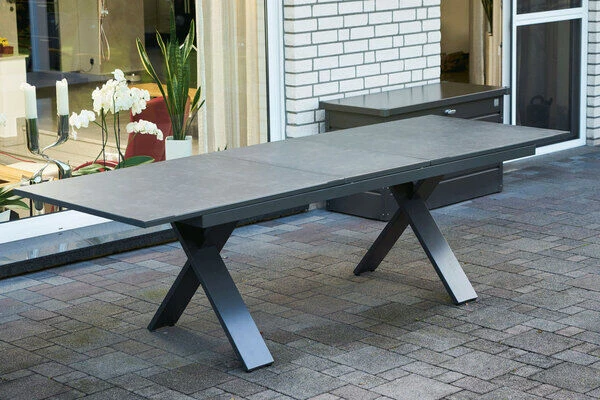 HARTMAN Exklusivmodell Xanadu Ausziehtisch, Xerix, Alu / Glaskeramik, 220/280 X 100 Cm, X-Gestell 1 HARTMAN Exklusivmodell Xanadu Ausziehtisch, Xerix, Alu / Glaskeramik, 220/280 X 100 Cm, X-Gestell