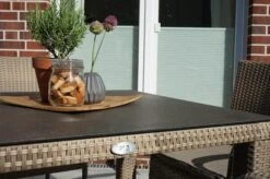 Ploß Rabida Dining Tisch, Champagner-meliert, Polyrattan, 90 X 90 Cm, Glasplatte In Steinoptik -MBM Verkäufe 3 20166.jpg