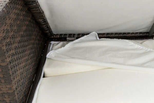 OUTFLEXX Loungemöbel-Set, Braun Marmoriert, Polyrattan, 5 Pers, Wasserfeste Kissenbox, Inkl. Loungetisch 7 OUTFLEXX Loungemöbel-Set, Braun Marmoriert, Polyrattan, 5 Pers, Wasserfeste Kissenbox, Inkl. Loungetisch – Bild 7