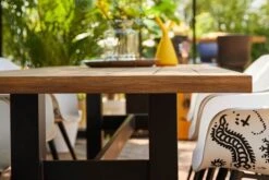 HARTMAN Yasmani Esstisch, Carbon Black/vintage Brown, Alu/Teak, 240x100cm -MBM Verkäufe 7 18688.jpg